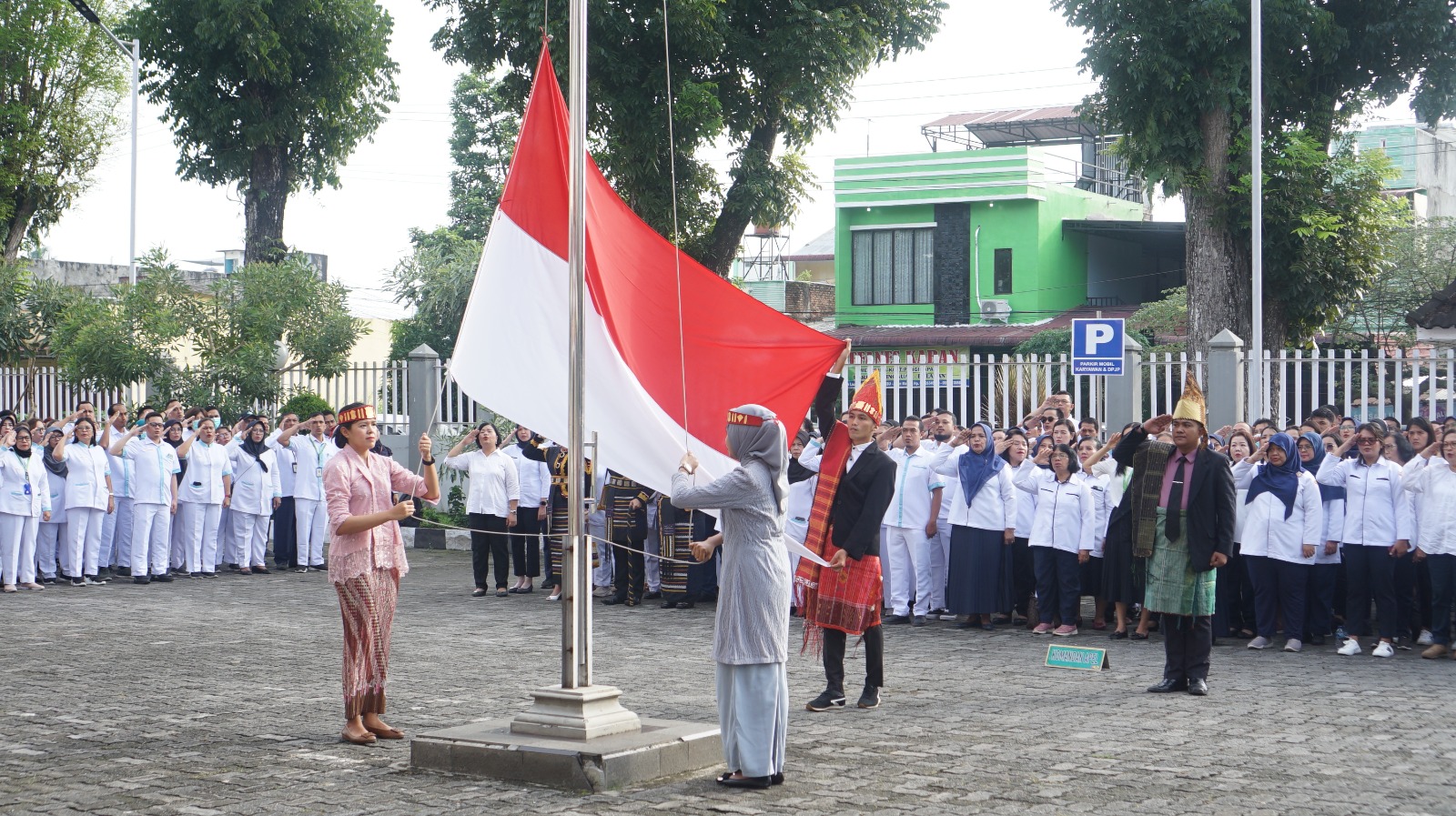 RSHAM Peringati Hari Lahir Pancasila dengan Pakaian Adat Tradisional