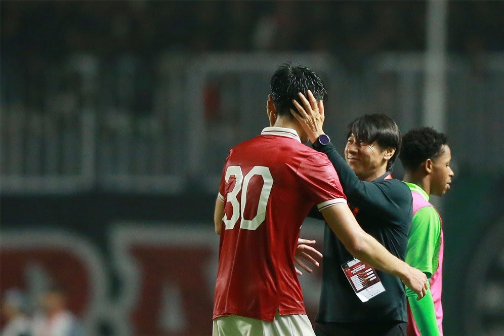 PSSI Angkat Bicara Mengenai Shin Tae-yong dan Elkan Baggott