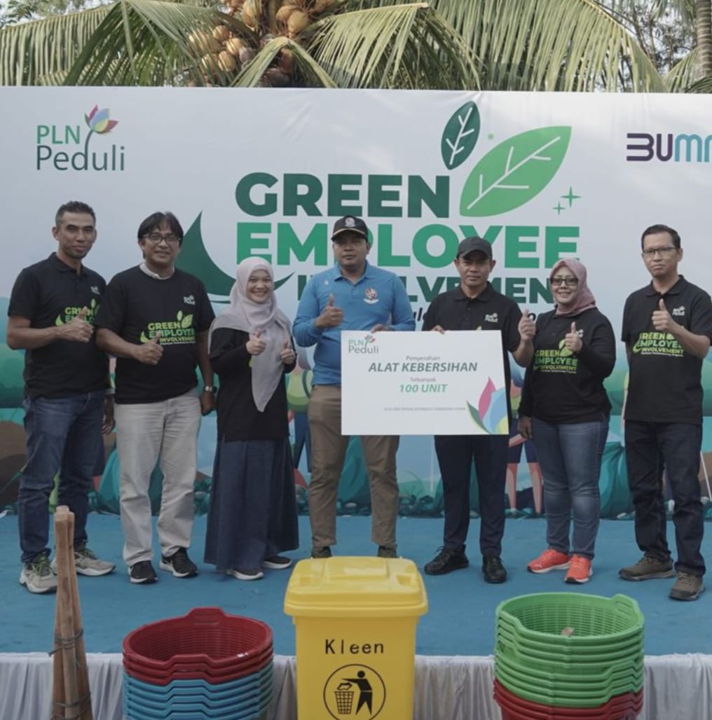 Peringati Hari Lingkungan Hidup Sedunia, PLN UID Sumut Gelar Aksi Bersih Sungai