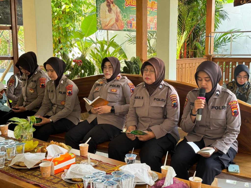 Sosok Polwan Polresta Banyumas Ini Hafal 30 Juz Alquran