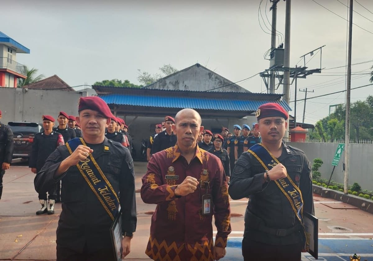 Ganda Putra Perangin-angin dan Akbarsyah Hasibuan Terima Reward Pegawai Teladan dari Lapas Pancurbatu