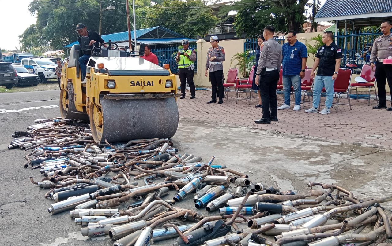 Polres Binjai Musnahkan Knalpot Brong