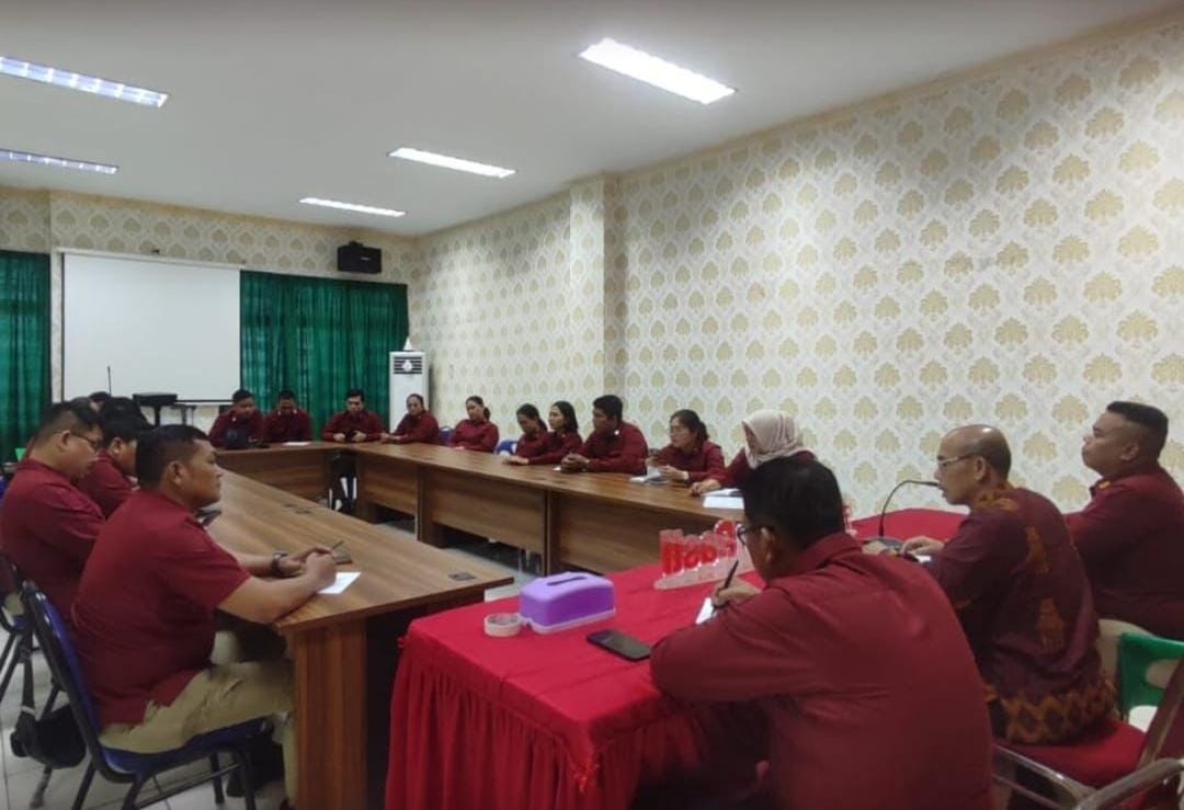 Kriston Napitupulu Beri Penguatan Kerjasama Antar Seksi Lapas Pancurbatu