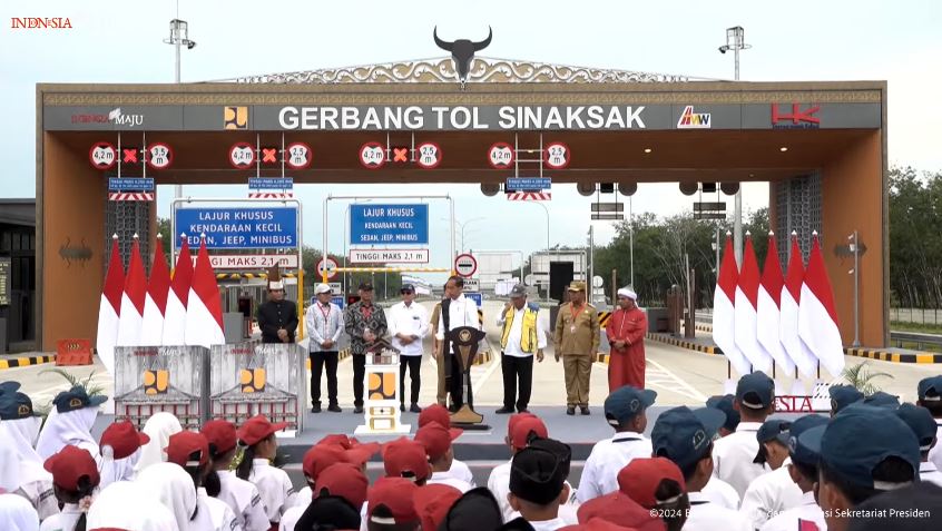 Presiden Jokowi Resmikan Ruas Tol Binjai-Langsa dan Kuala Tanjung-Tebingtinggi-Parapat