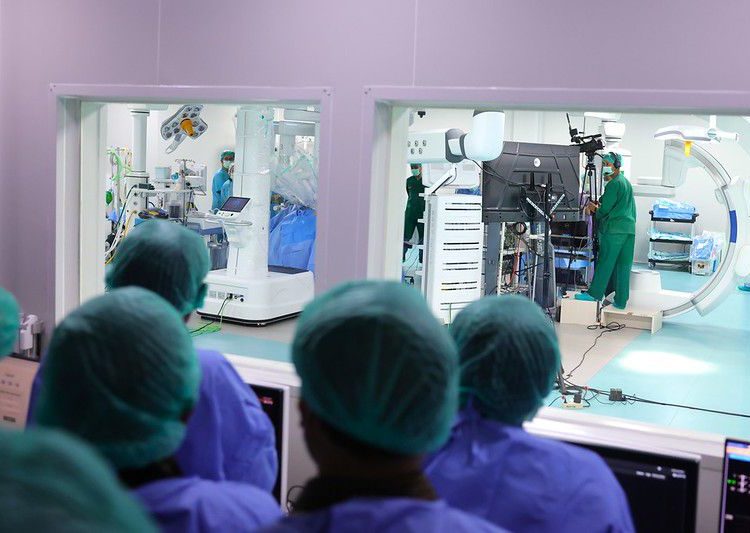 Indonesia Sukses Lakukan Operasi Telerobotik Pertama, Tonggak Baru dalam Teknologi Kesehatan