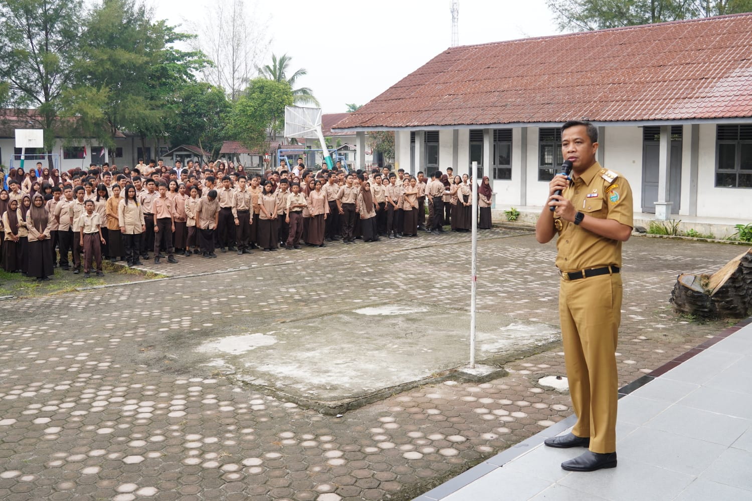 Pj Wali Kota Tebingtinggi Ajak Pelajar Jauhi Narkoba, Judi Online, dan Pinjol
