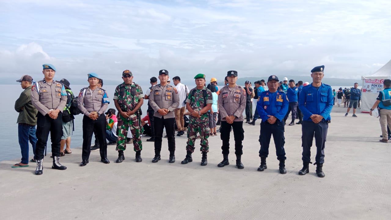 Gabungan Personel Amankan Sky Air PON XXI di Balige