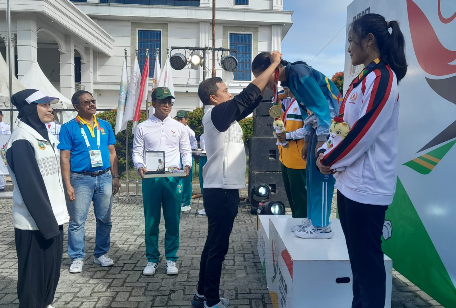 Atlet PON Yogyakarta Raih Emas di Cabor Balap Sepeda Criterium Putri