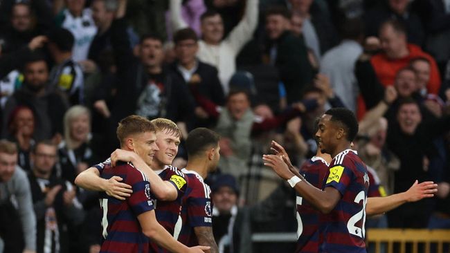 Newcastle Masuk Tiga Besar Usai Kalahkan Wolverhampton