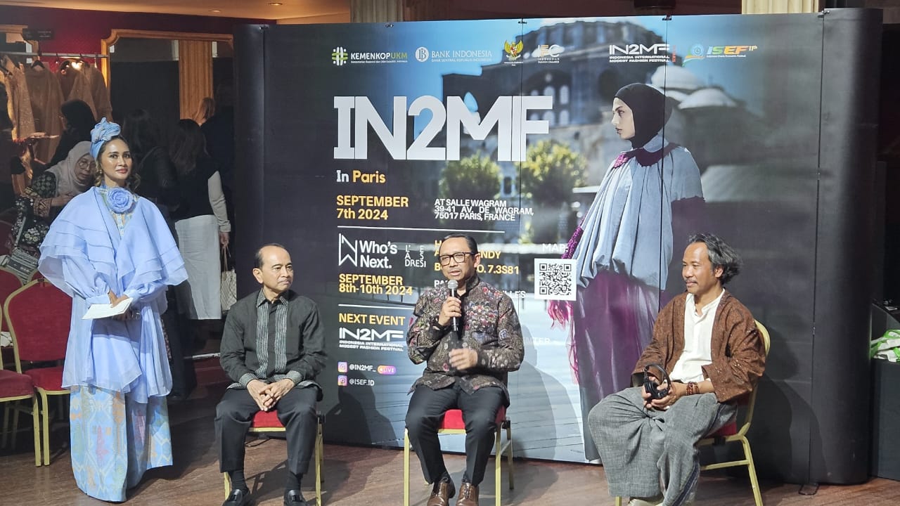 Modest Fashion Indonesia Meraih Sukses Global di Paris