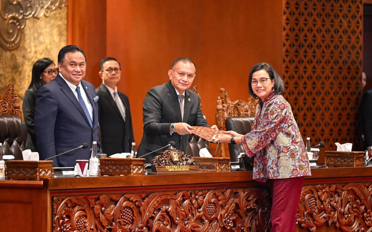DPR Sahkan RUU APBN 2025: Pendapatan Negara Tembus Rp3.000 Triliun
