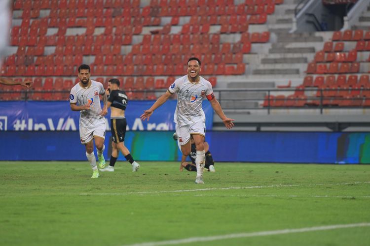 Dewa United 3-3 Madura United