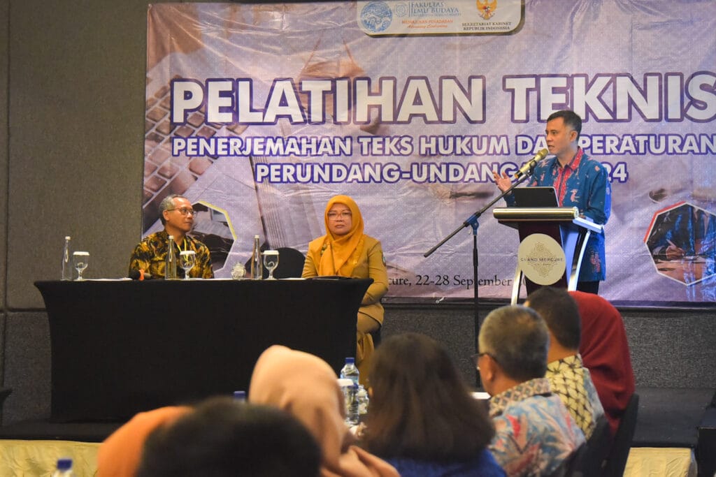 Pelatihan Penerjemah Hukum oleh Setkab dan UNS