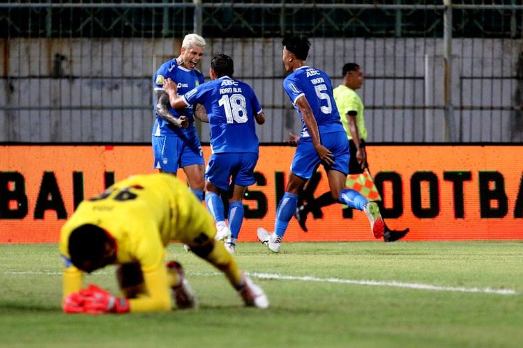 Madura United vs Persib: Laga Berakhir Imbang 2-2