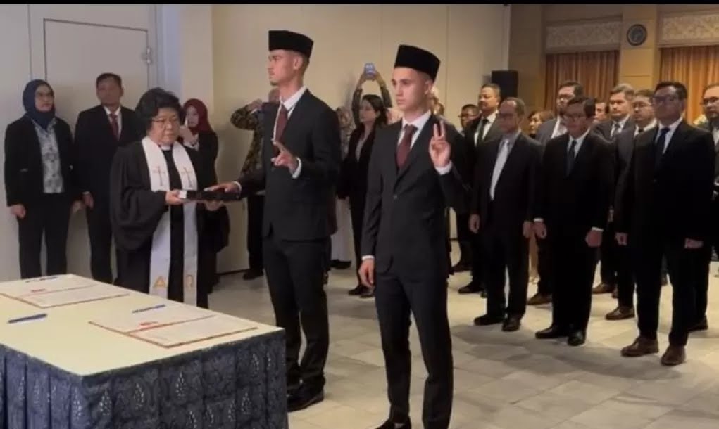 Mees Hilgers dan Eliano Reijnders Resmi Jadi WNI di KBRI Brussels
