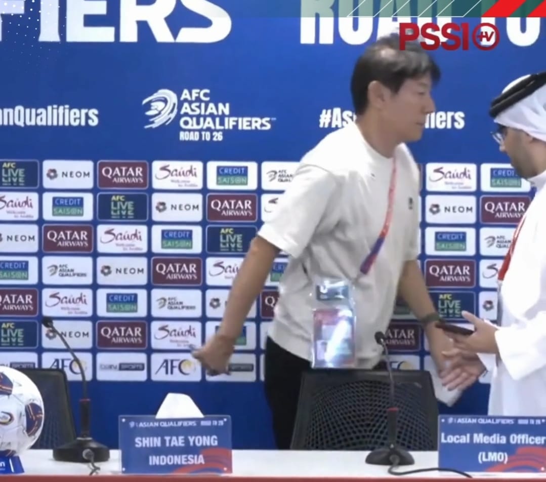 Usai Konferensi Pers, Shin Tae-yong Hindari Jabat Tangan Ofisial Bahrain