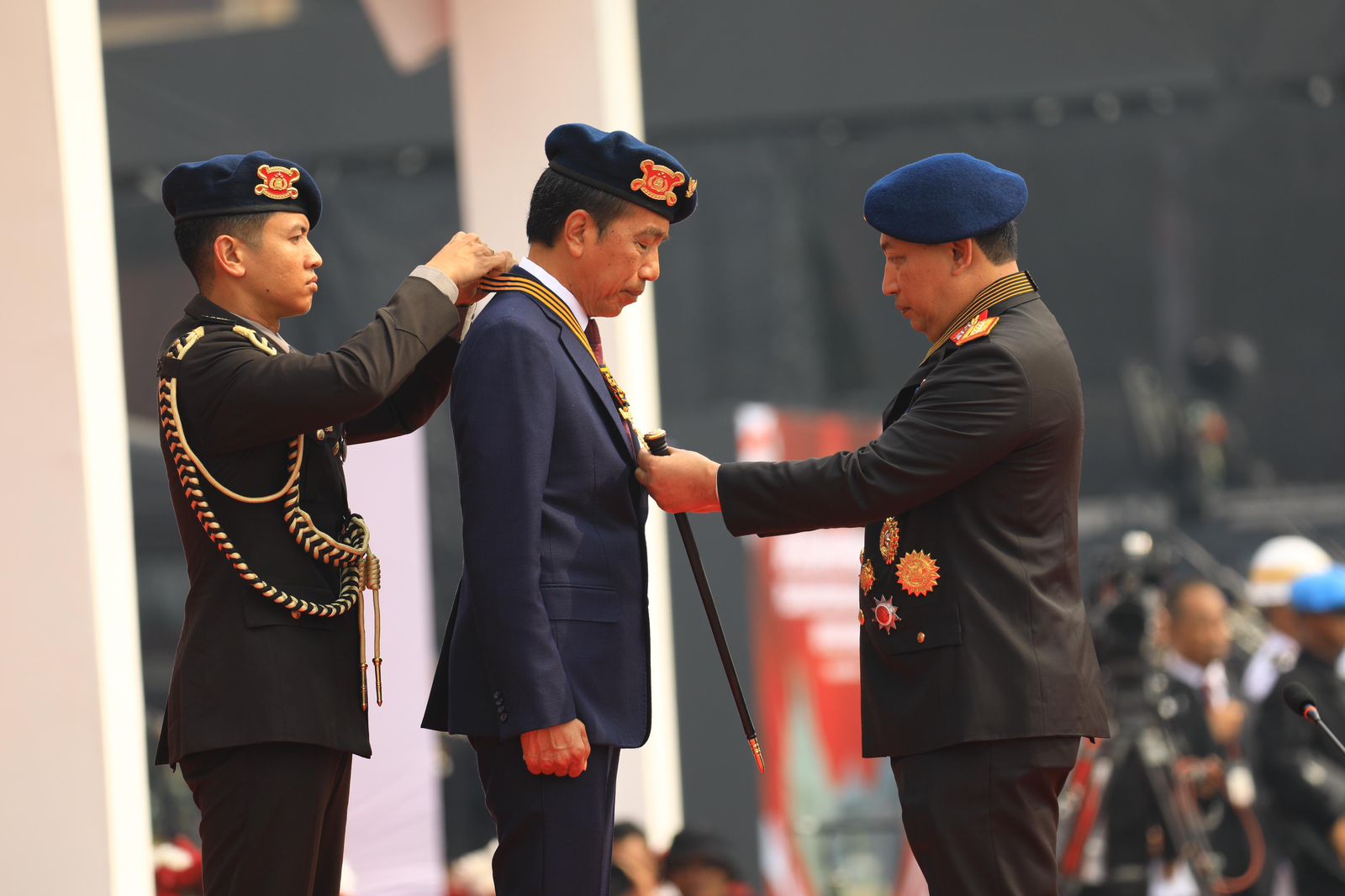 Presiden Jokowi Terima Loka Praja Samrakshana, Kapolri: Simbol Penghormatan Polri