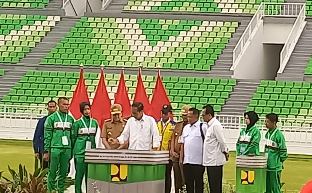 Jokowi Tekankan Pembinaan Atlet Saat Resmikan Stadion Utama Sumut Rp587 M