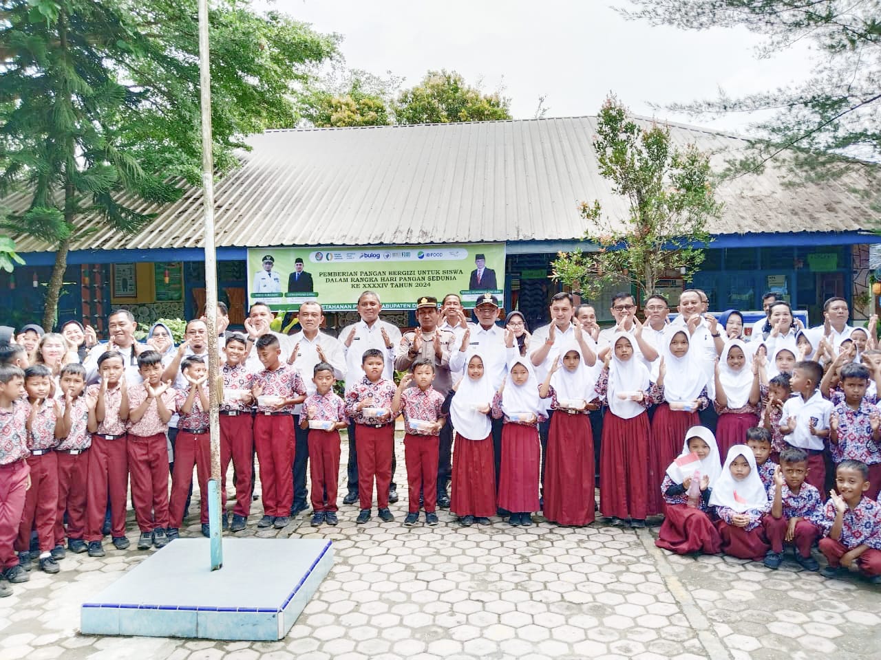 Tingkatkan Daya Pikir Pelajar SD, Pj Bupati Deliserdang Berikan Susu dan Telur