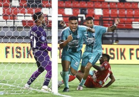 PSBS Biak Taklukkan Semen Padang 3-2, Dua Kartu Merah Mewarnai Pertandingan
