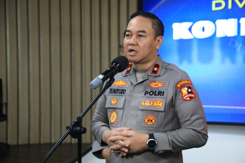 Tiga Terduga Teroris Anshor Daulah Jateng Ditangkap Densus 88 Antiteror Polri