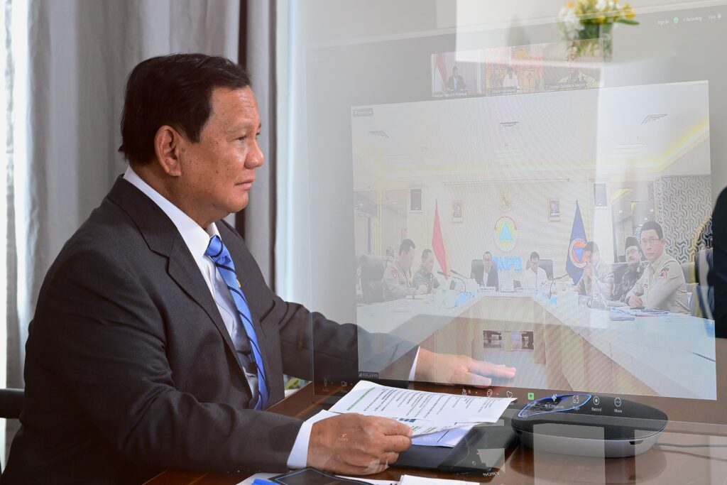 Presiden Prabowo Pantau Penanganan Erupsi Gunung Lewotobi Laki Laki Lewat Rapat Terbatas dari Amerika Serikat