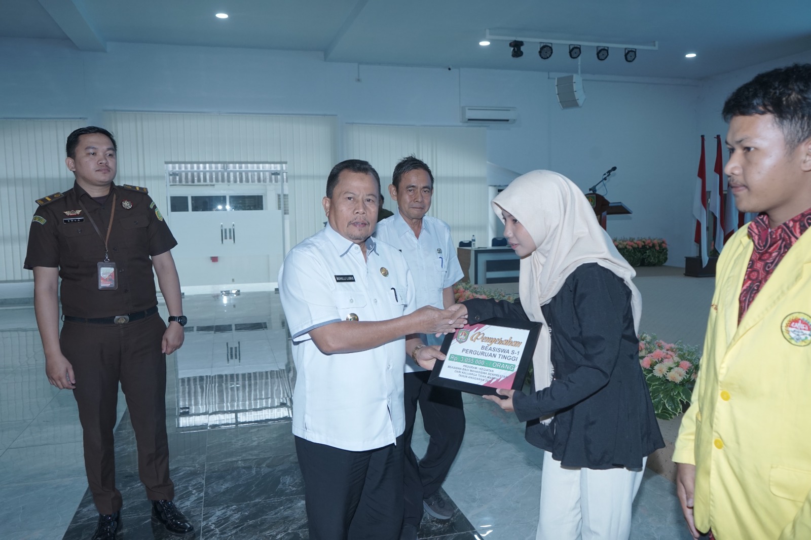 Dukung Mahasiswa Berprestasi, Pemkab Asahan Berikan Beasiswa