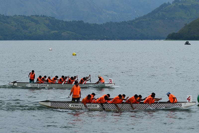 Perlombaan Solu Bolon Meriahkan Aquabike Jetski World Championship 2024 di Danau Toba