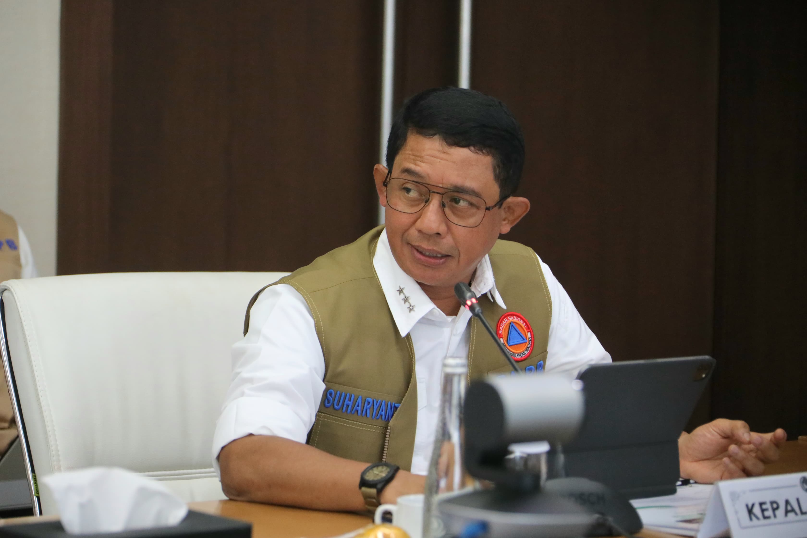 Pemerintah Percepat Relokasi Pengungsi Erupsi Gunung Lewotobi