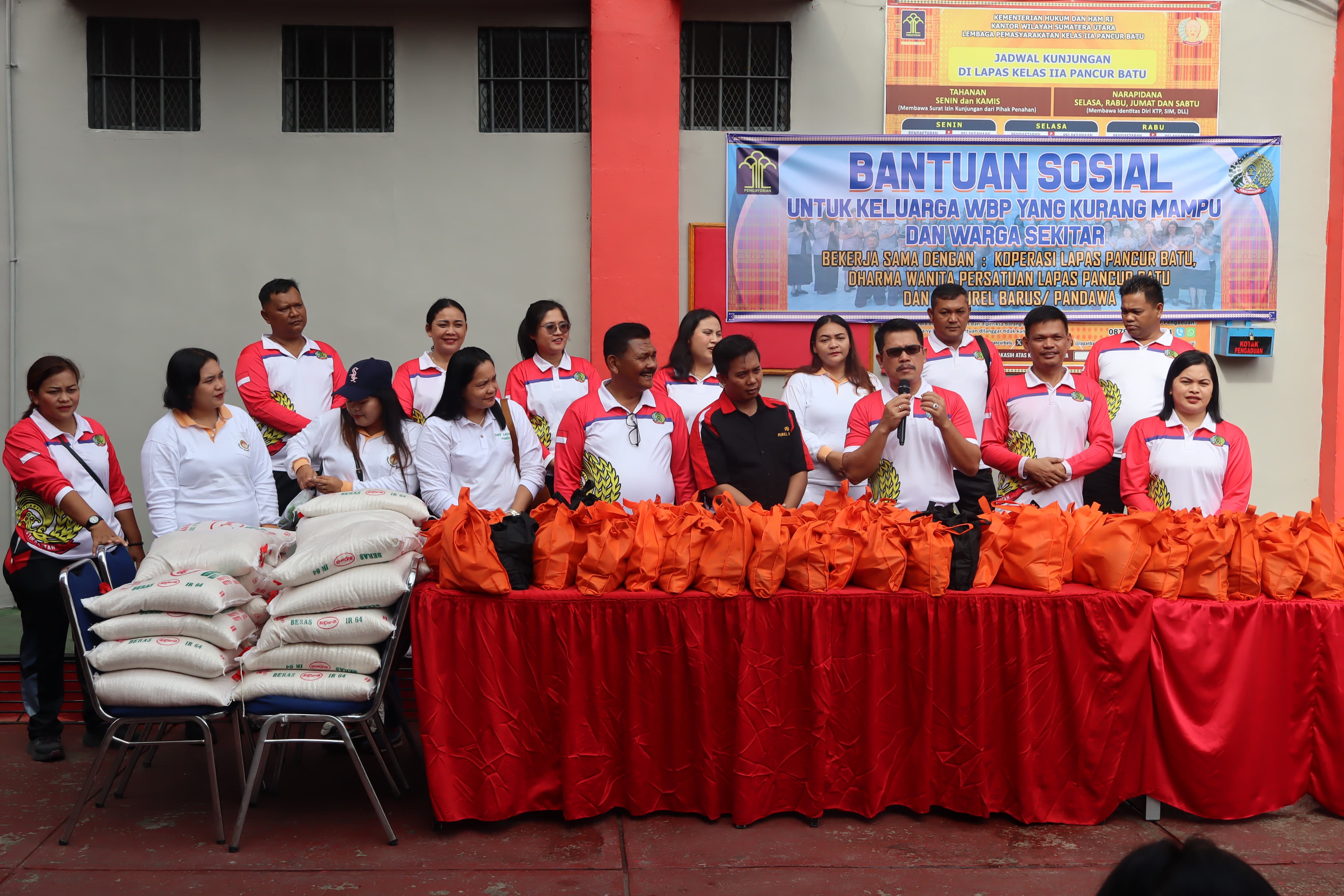 Lapas Pancurbatu Salurkan 55 Paket Sembako