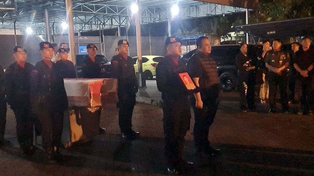 Kapolri Berikan Pangkat Anumerta untuk Kasat Reskrim Solok Selatan yang Gugur