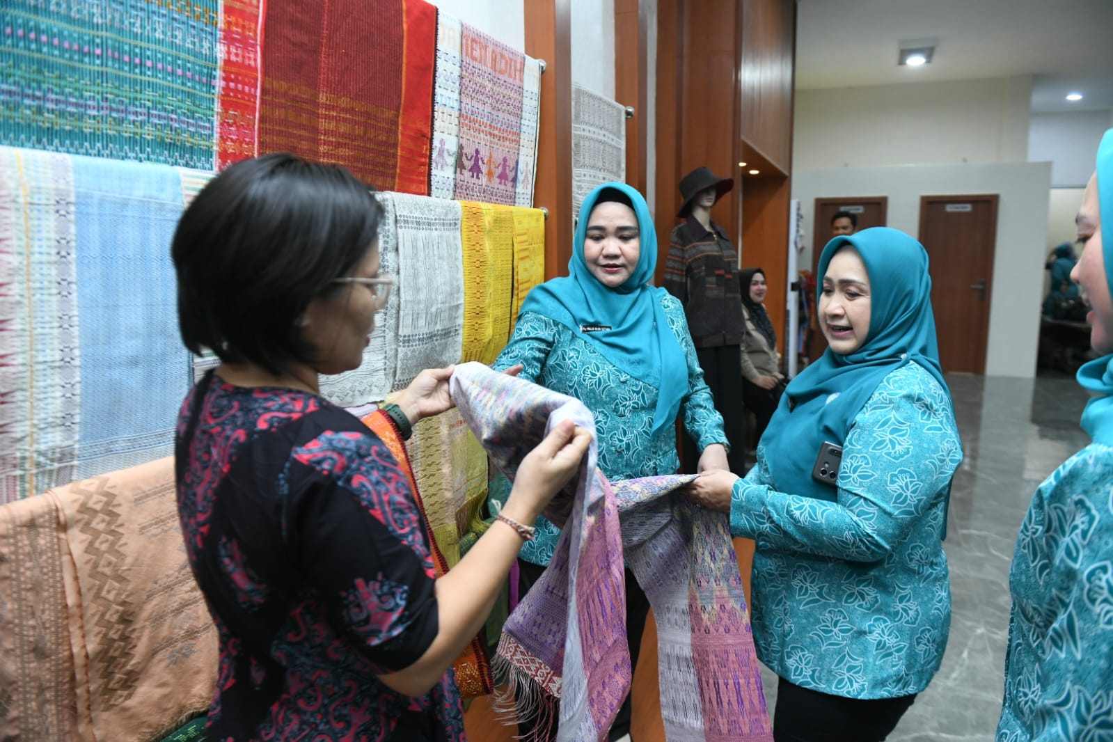 Produk UMKM Sumut Dapat Apresiasi dari Pj Ketua Dekranasda Sumsel