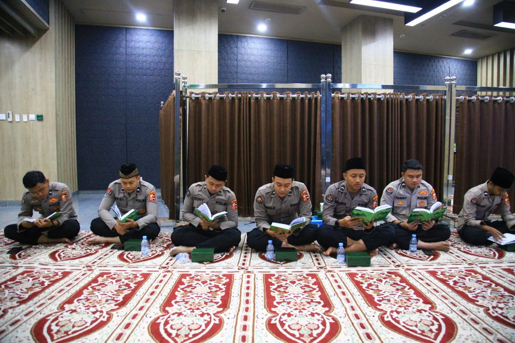 Divhumas Polri Gelar Khataman Al-Quran, Tingkatkan Keimanan dan Wujudkan Polri Presisi