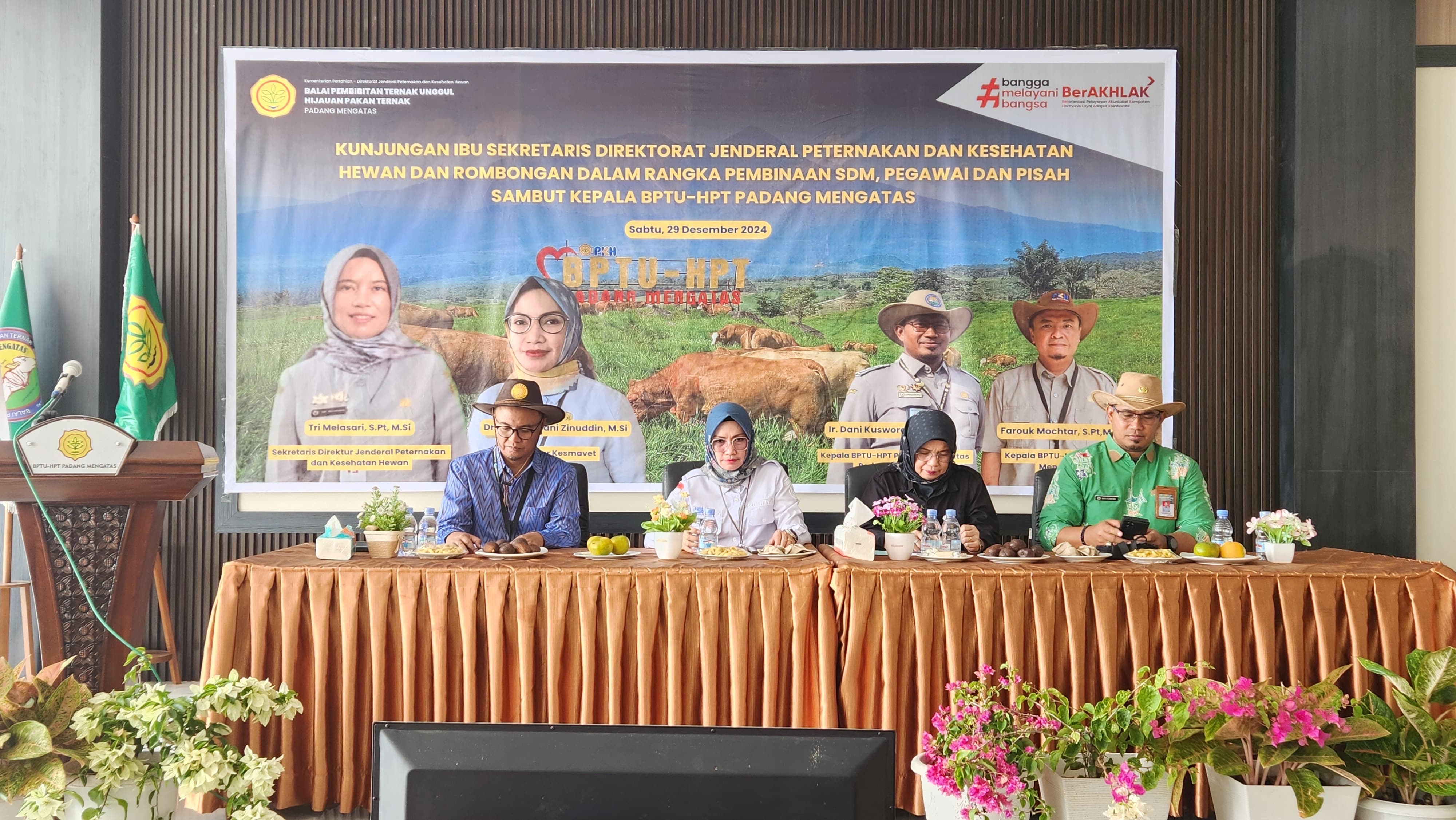 Kementan Percepat Produksi Susu dan Daging Nasional melalui Pembinaan Pegawai
