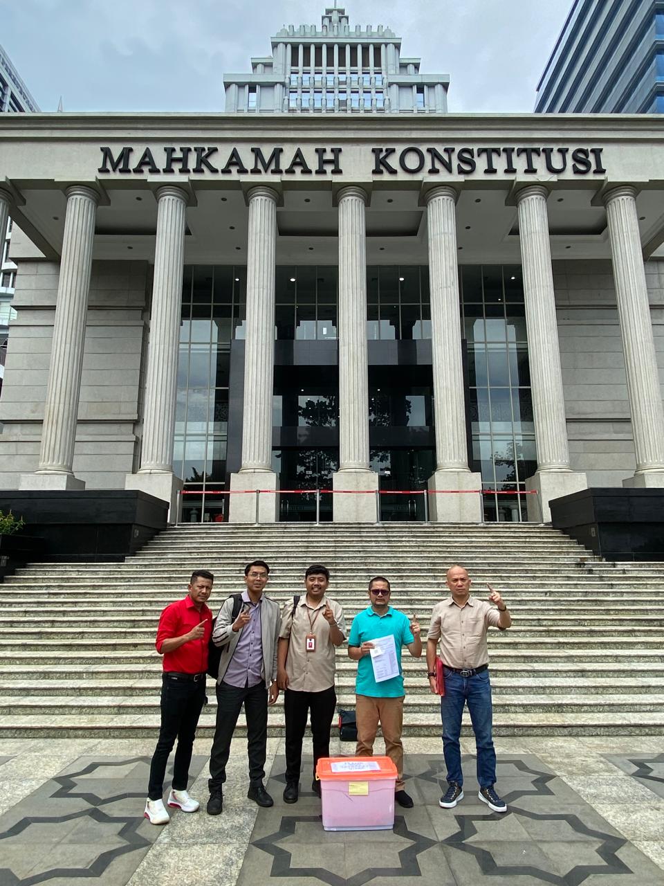 Gugatan Pilkada Taput ke MK Serahkan 41 Alat Bukti