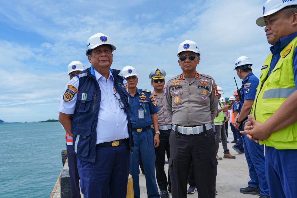 Wamenhub dan Kakorlantas Tinjau Kesiapan Pelabuhan di Lampung Jelang Libur Nataru 2024