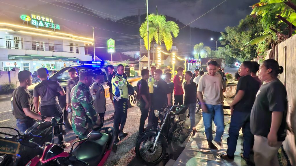 Polres Sibolga Gelar Patroli Gabungan Tiga Pilar untuk Wujudkan Sitkamtibmas Kondusif