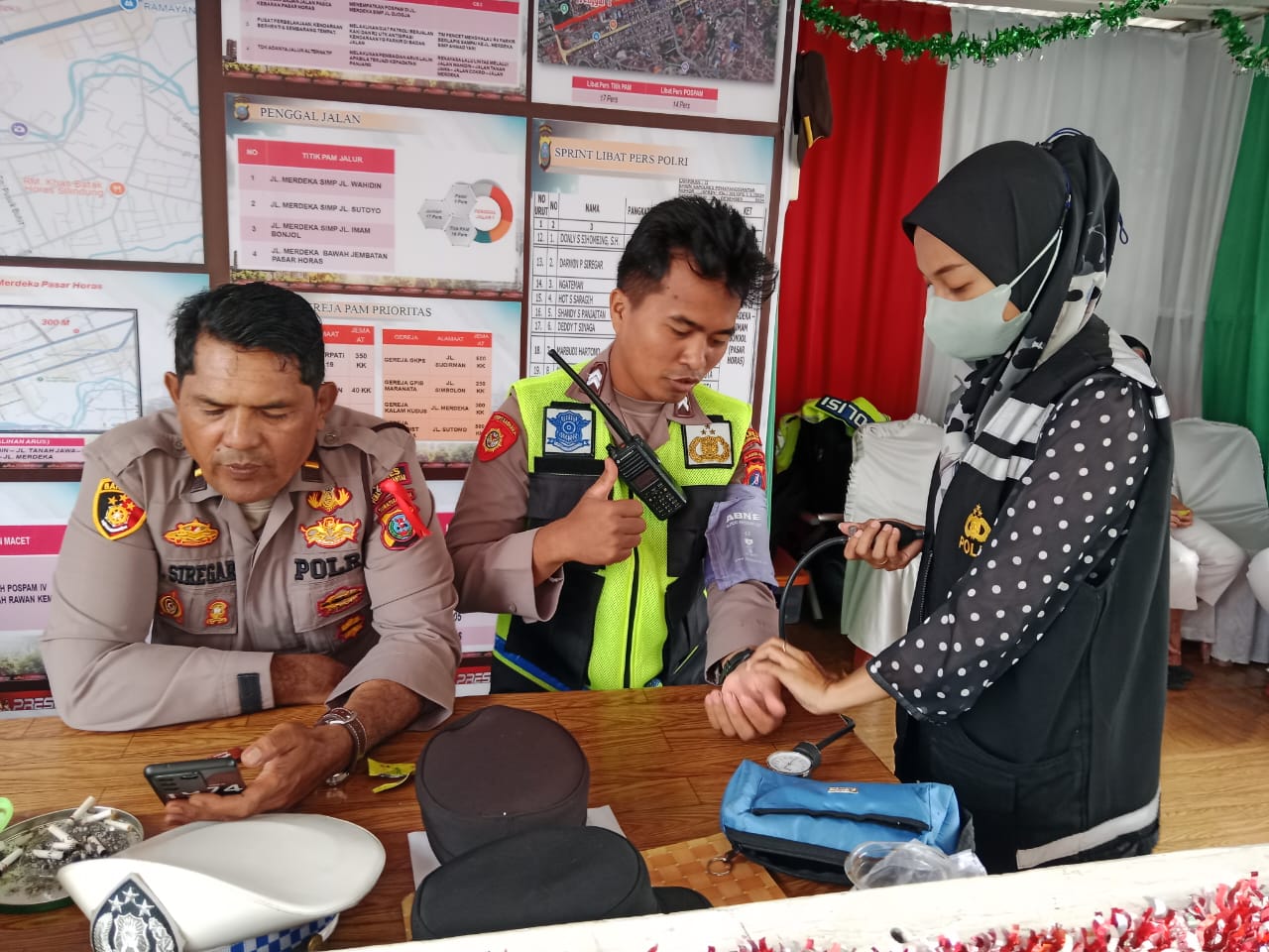 Pengecekan Kesehatan Rutin di Pos Pam dan Pos Yan oleh Dokkes Polres Pematangsiantar