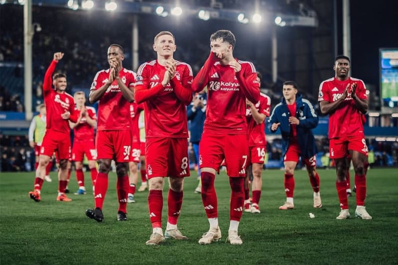 Nottingham Forest Kalahkan Everton 2-0, Naik ke Peringkat Kedua Liga Inggris