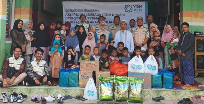 Jelang Akhir Tahun, PLN Padangsidimpuan Bersama YBM PLN Tebar Kebaikan di Panti Asuhan