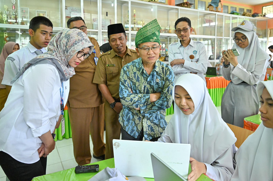 Pendidikan Coding dan AI Berkualitas untuk Semua Anak Indonesia