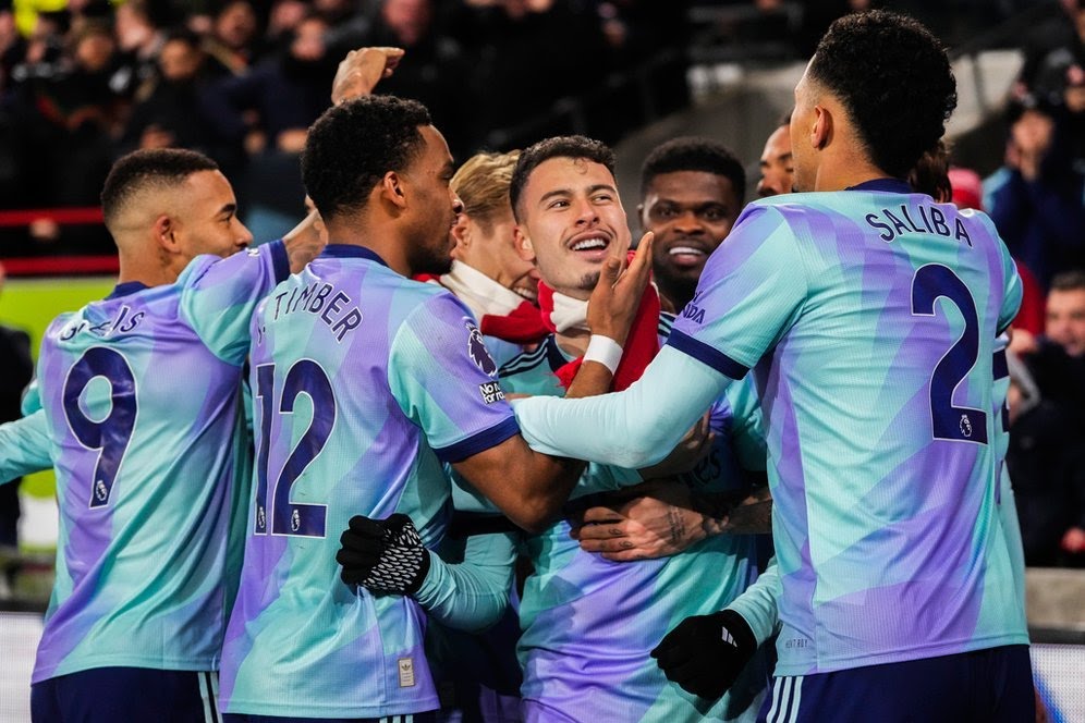 Arsenal Tumbangkan Brentford 3-1, Naik ke Peringkat Kedua Premier League