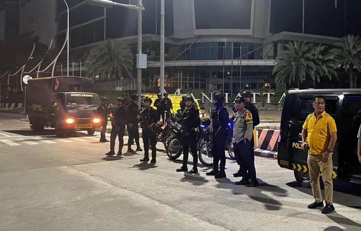 Cegah Kejahatan Jalanan, Sat Brimob Polda Sumut dan Polsek Sunggal Lakukan Patroli Gabungan