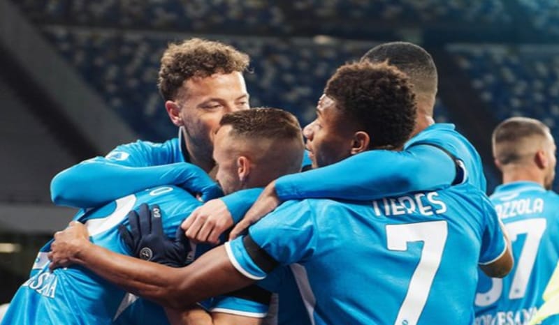 Napoli Perkasa di Puncak, Tundukkan Verona 2-0 di Liga Italia