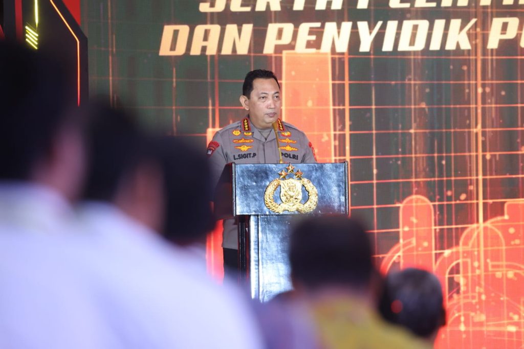 Kapolri Luncurkan Desk Ketenagakerjaan Polri untuk Lindungi Buruh dan Stabilitas Industri