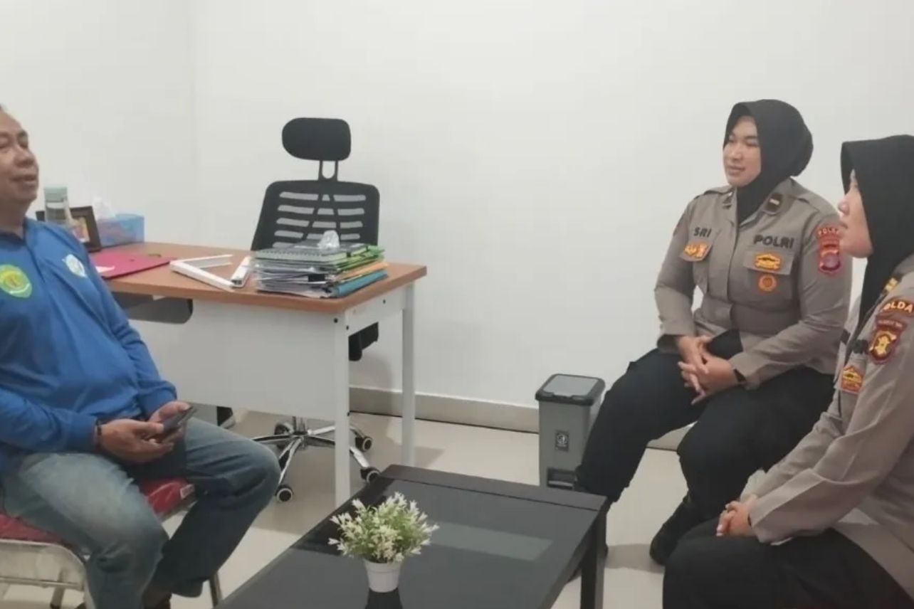 Dukung Ketahanan Pangan, Polwan Polda Kaltim dan Dinas Pangan Lakukan Pengecekan Lahan