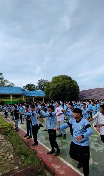 Upaya Kolaboratif Warga Sekolah SMAN 1 Pengaron Wujudkan Pembiasaan SAIH