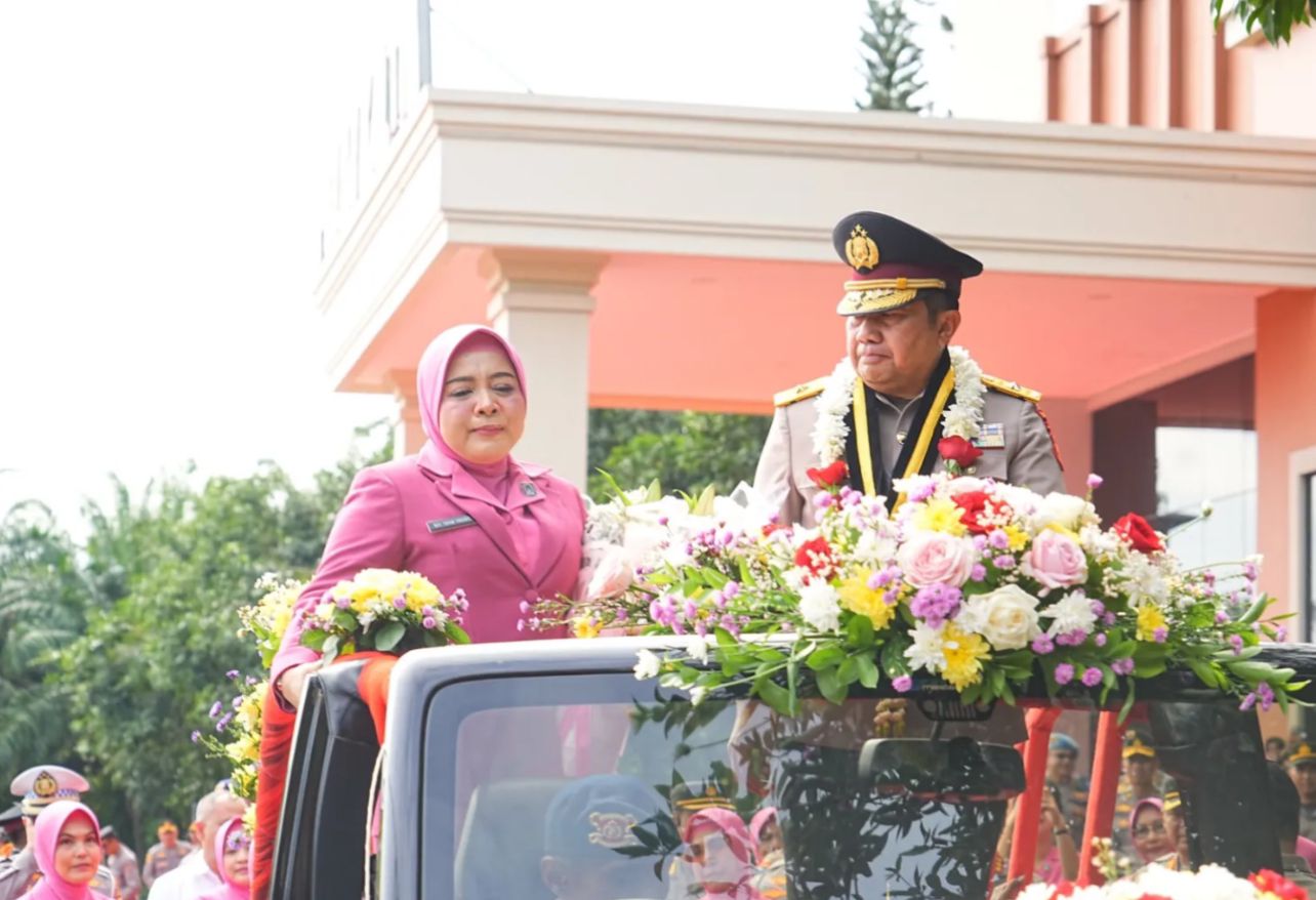 Upacara Pelepasan Purna Wira Bhakti Brigjen Pol (Purn) Y Ruhiyat Hidayat Dipimpin Kapolda Kaltim