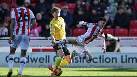 Burnley Taklukkan Oxford United, Ole Romeny Rasakan Kekalahan Pertama di Inggris