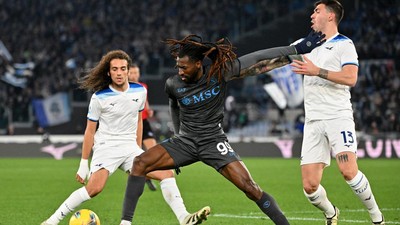 Napoli Ditahan Lazio 2-2, Posisi di Puncak Serie A Terancam